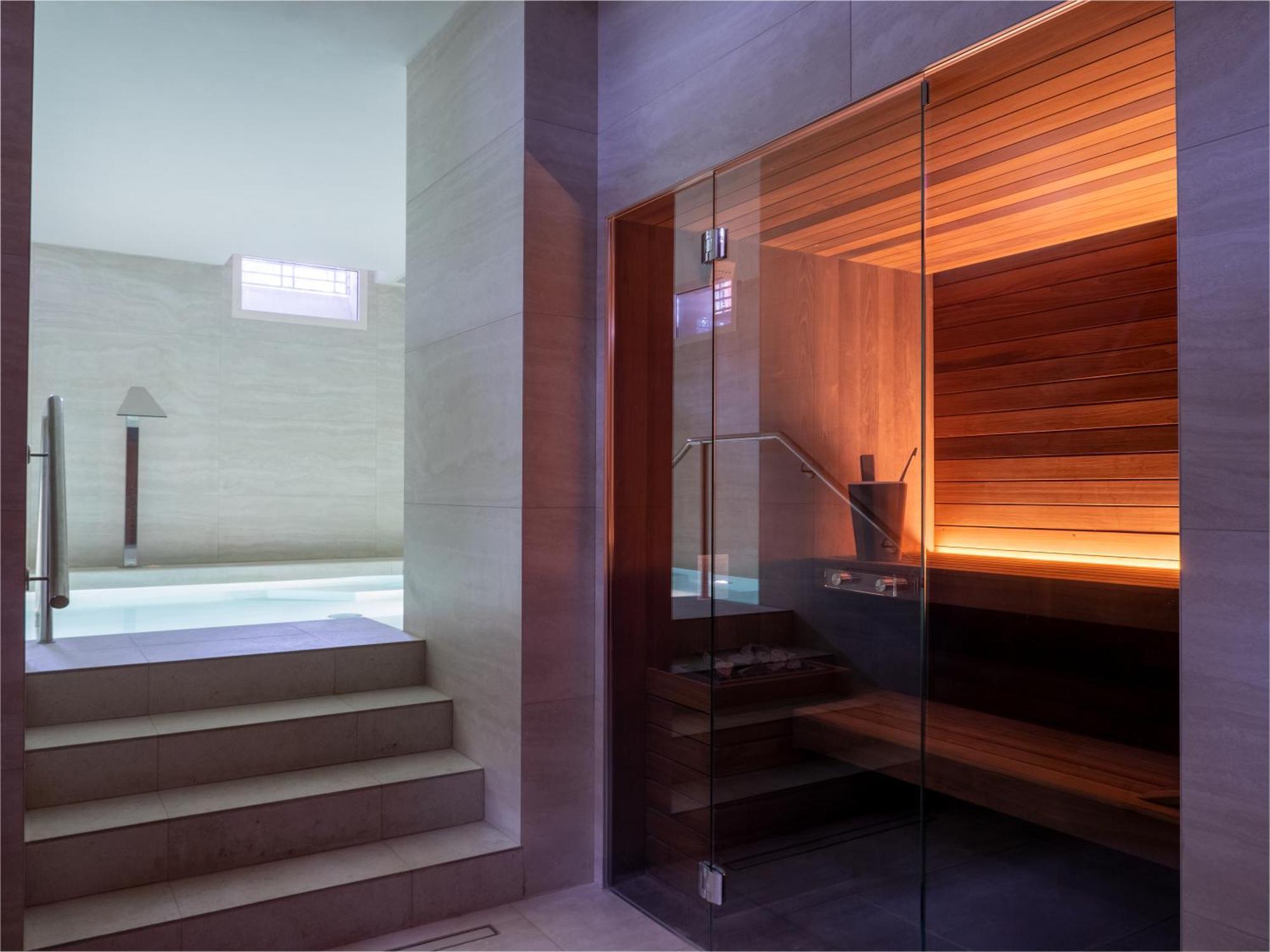 Boutique Hotel Villa Monty Banks 切塞纳 外观 照片