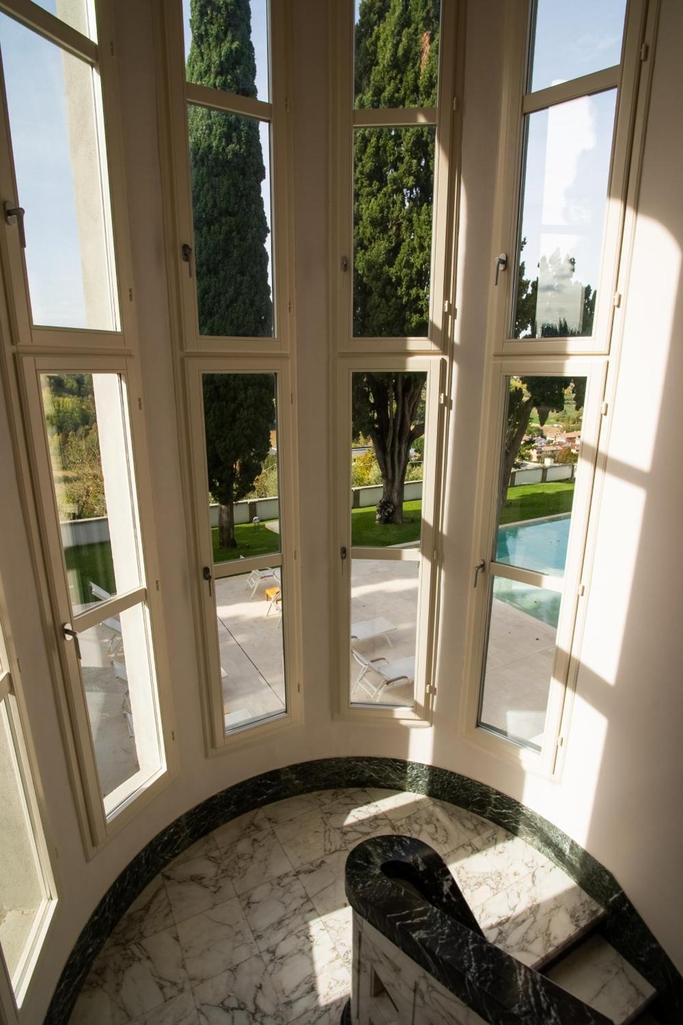 Boutique Hotel Villa Monty Banks 切塞纳 外观 照片