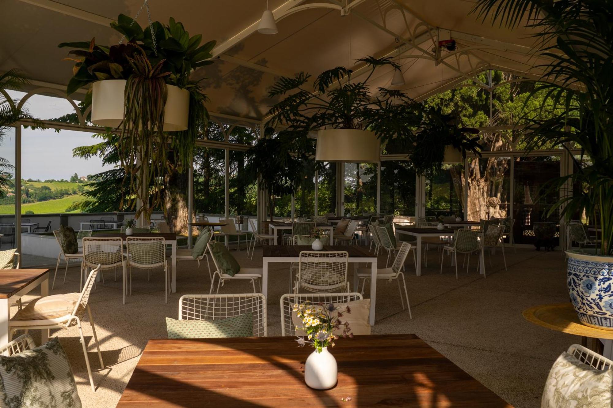 Boutique Hotel Villa Monty Banks 切塞纳 外观 照片